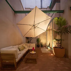apartamentos-terra-triana.es-andalucia.com/